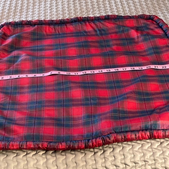 Custom Euro size shams & pillows. Sold as a pair - Picture 8 of 12